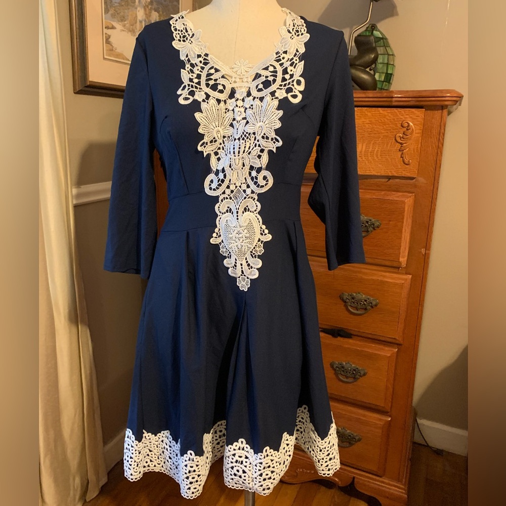 Women’s Blue And White Lace Embellished Dress Size S/M